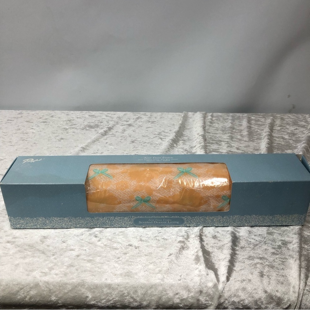 Polyfab Karen Carson Creations Scented Drawer Liner roll